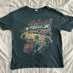 oversized graphic tee